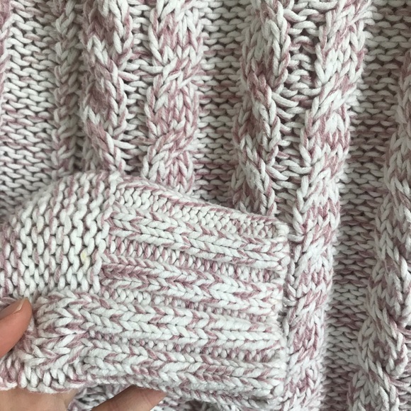 GAP White and Pink Chunky Knit Sweater - Picture 4 of 5